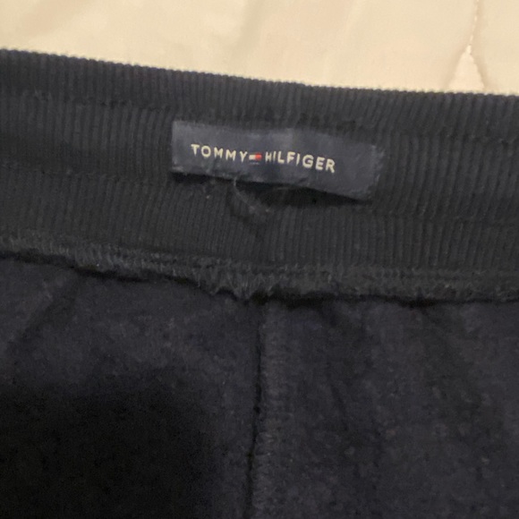 Tommy Hilfiger Women’s sweatpants (medium) - Picture 4 of 4